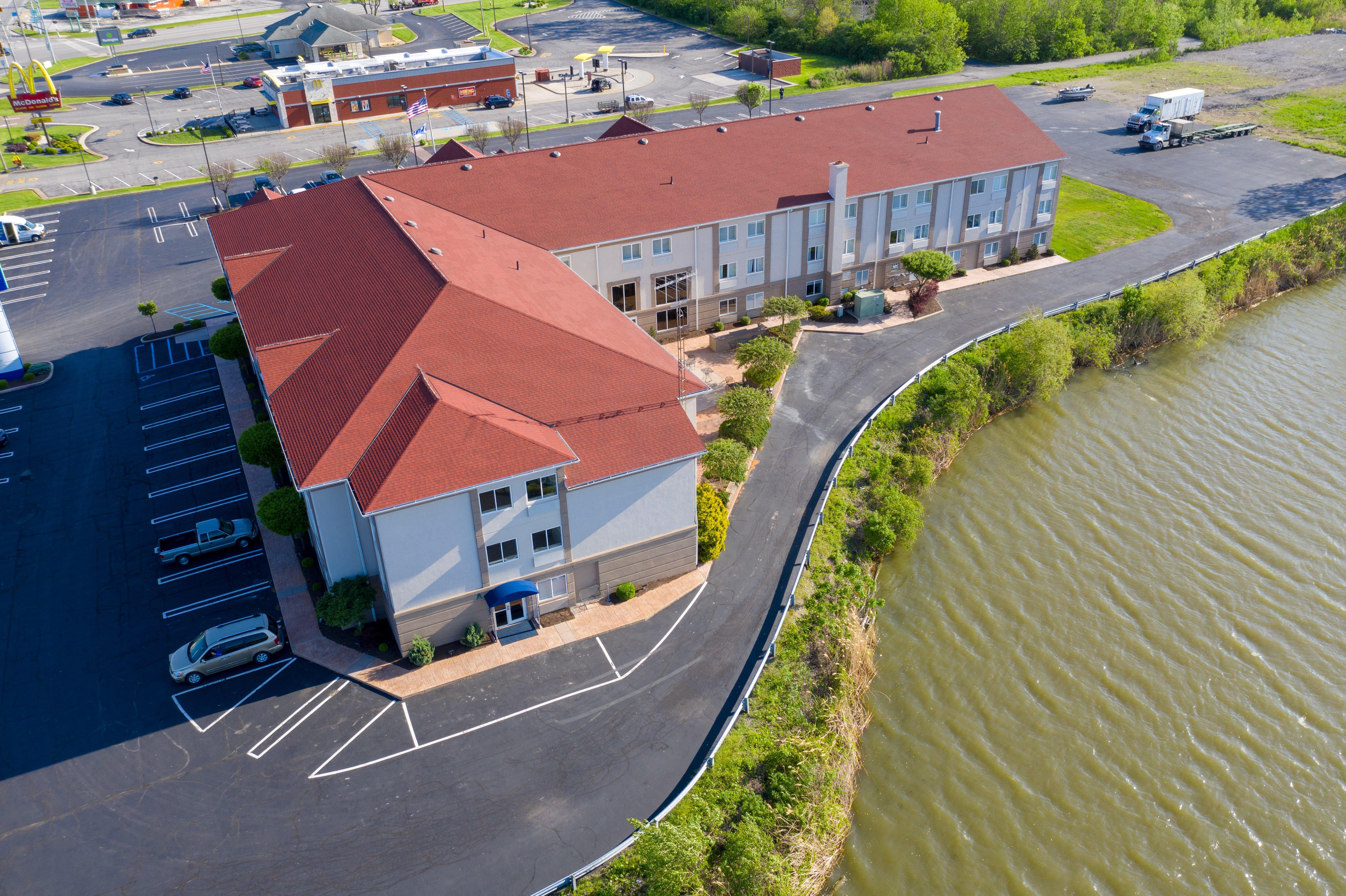 Holiday Inn Express Hotel & Suites Port Clinton-Catawba Island By Ihg Bagian luar foto