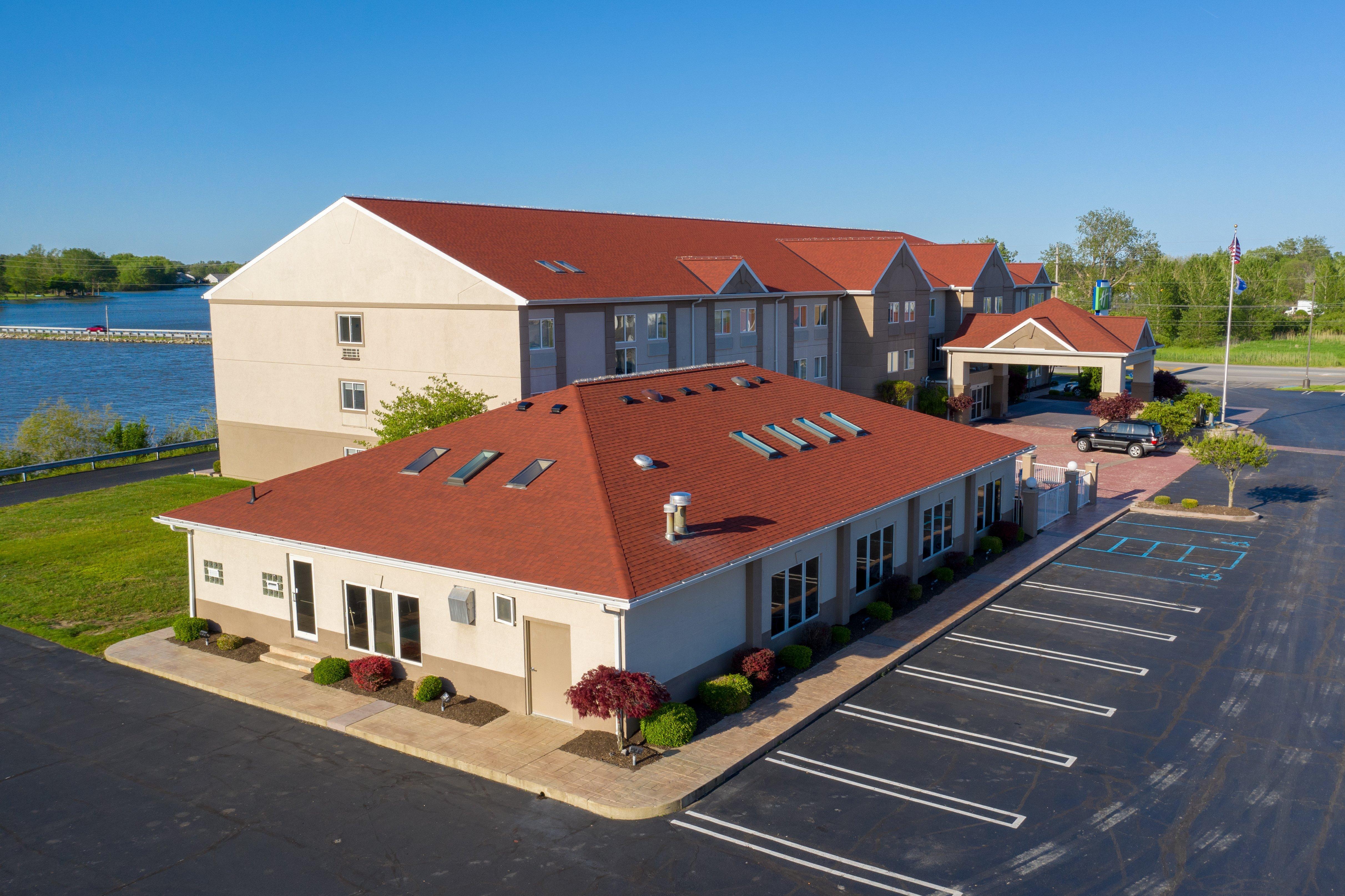 Holiday Inn Express Hotel & Suites Port Clinton-Catawba Island By Ihg Bagian luar foto